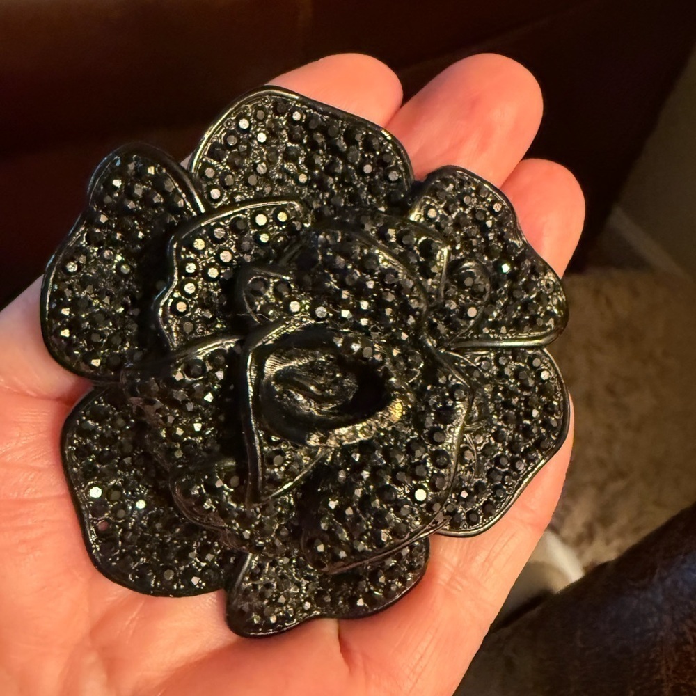 Jay Feinberg Black Rhinestone Rose Brooch – Large Vintage Statement Pin (Read)